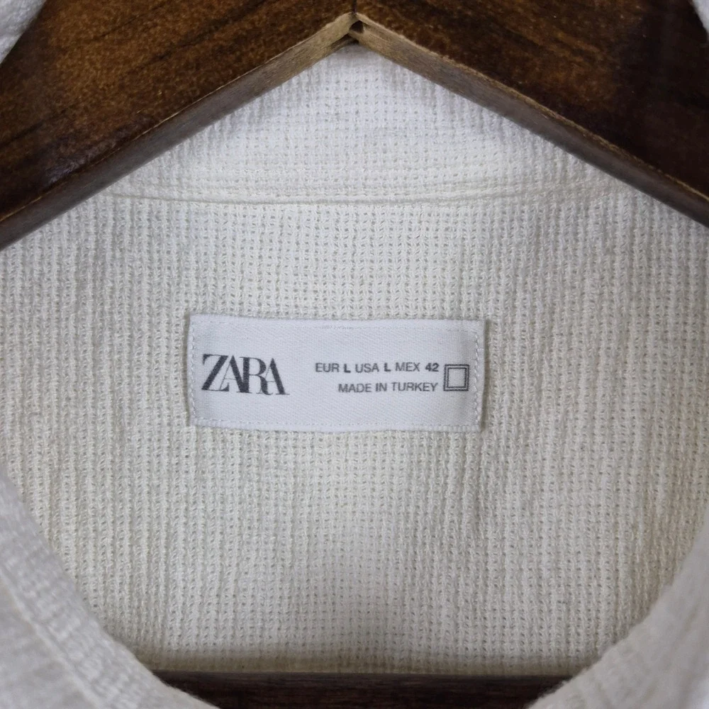 Zara Mens Crochet Textured Short Sleeve Button Down Shirt Off White Cream Large